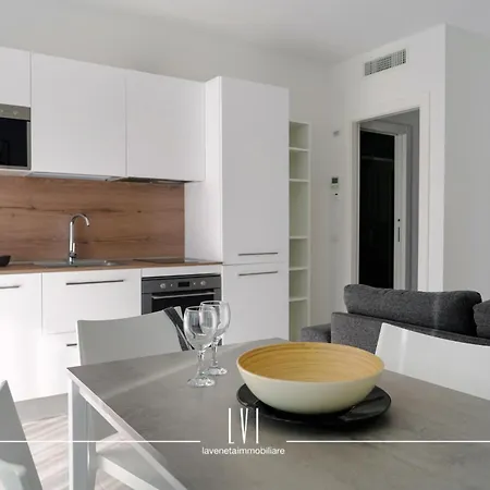 Wave Apartment