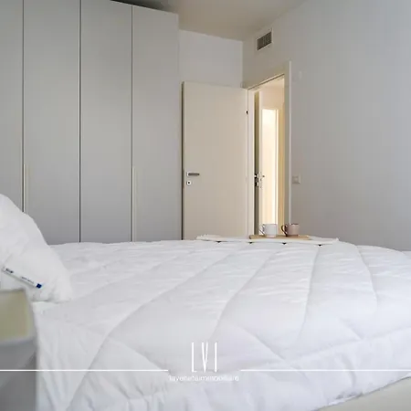 Apartment Wave