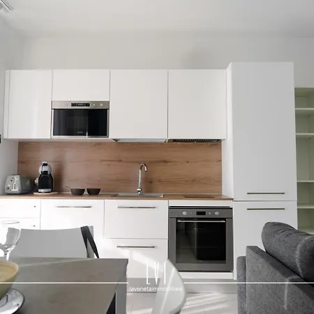 Apartment Wave *