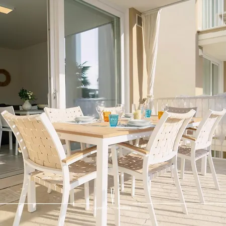 Wave Apartment