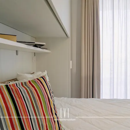 Wave Apartment *