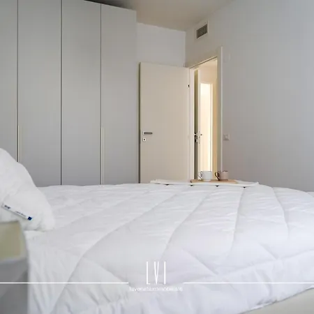 Wave Apartment